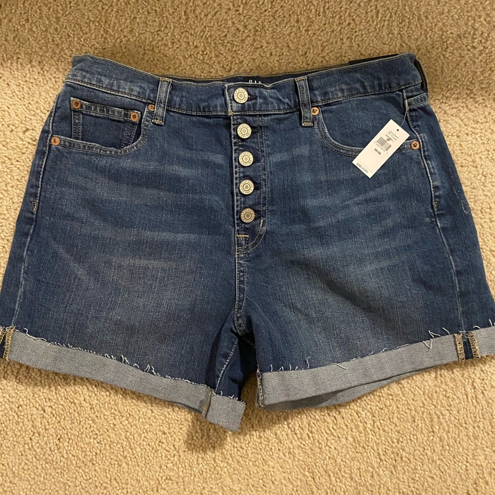 NWT Gap ladies high rise shorts